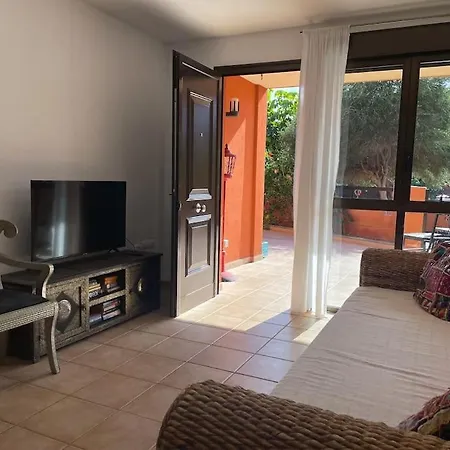 Cozy With Large Terrace Next To The Pool 公寓 La Tejita